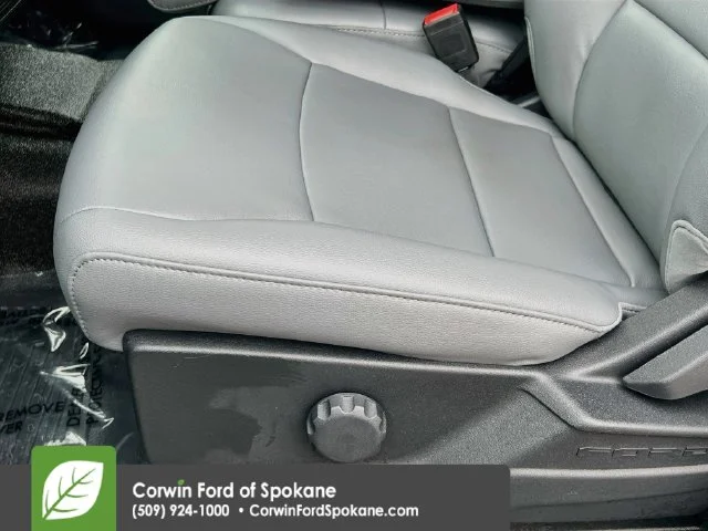 New 2026 Oxford White Ford XL image 21