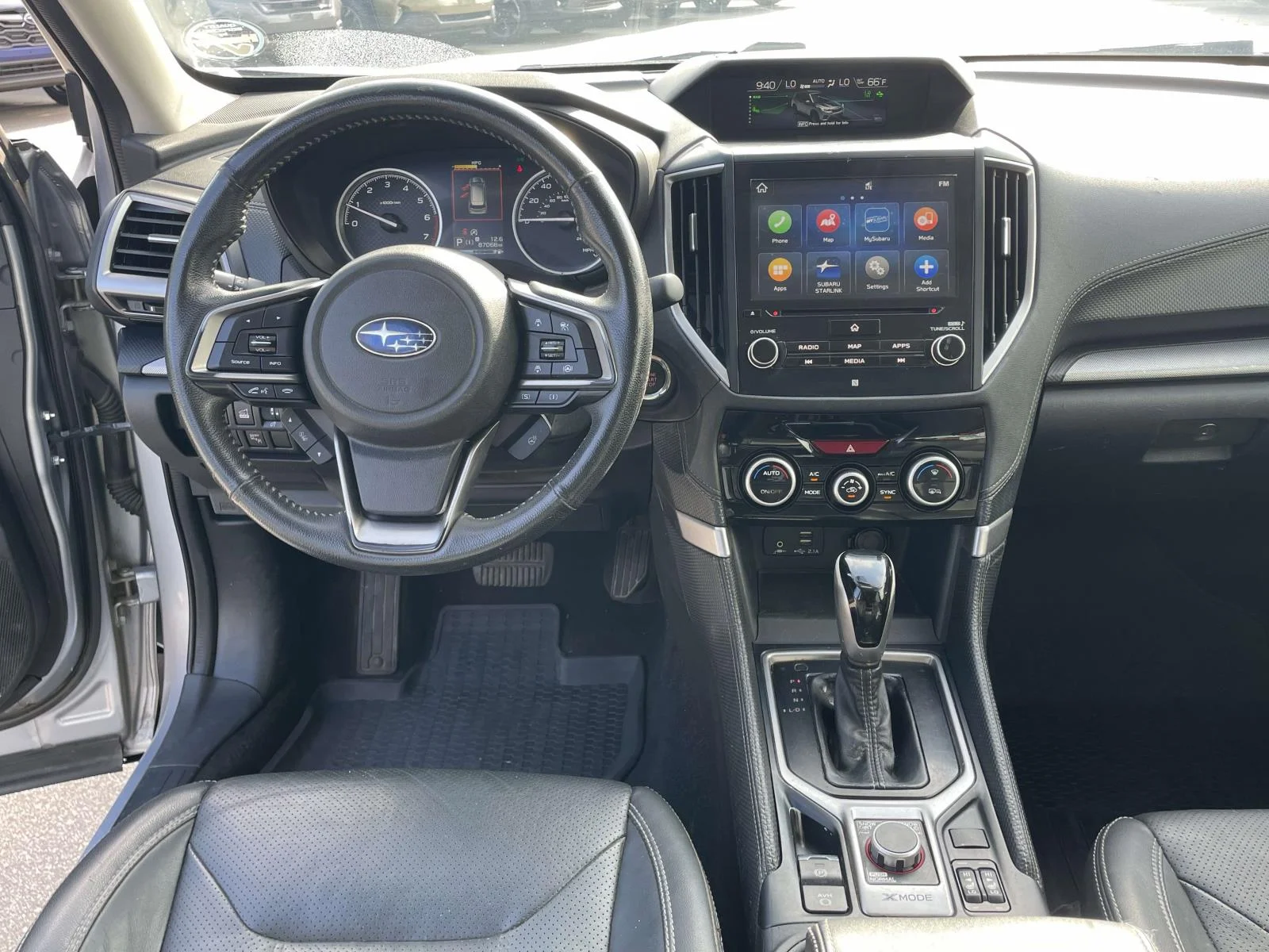 Used 2020 Ice Silver Metallic Subaru Limited image 4