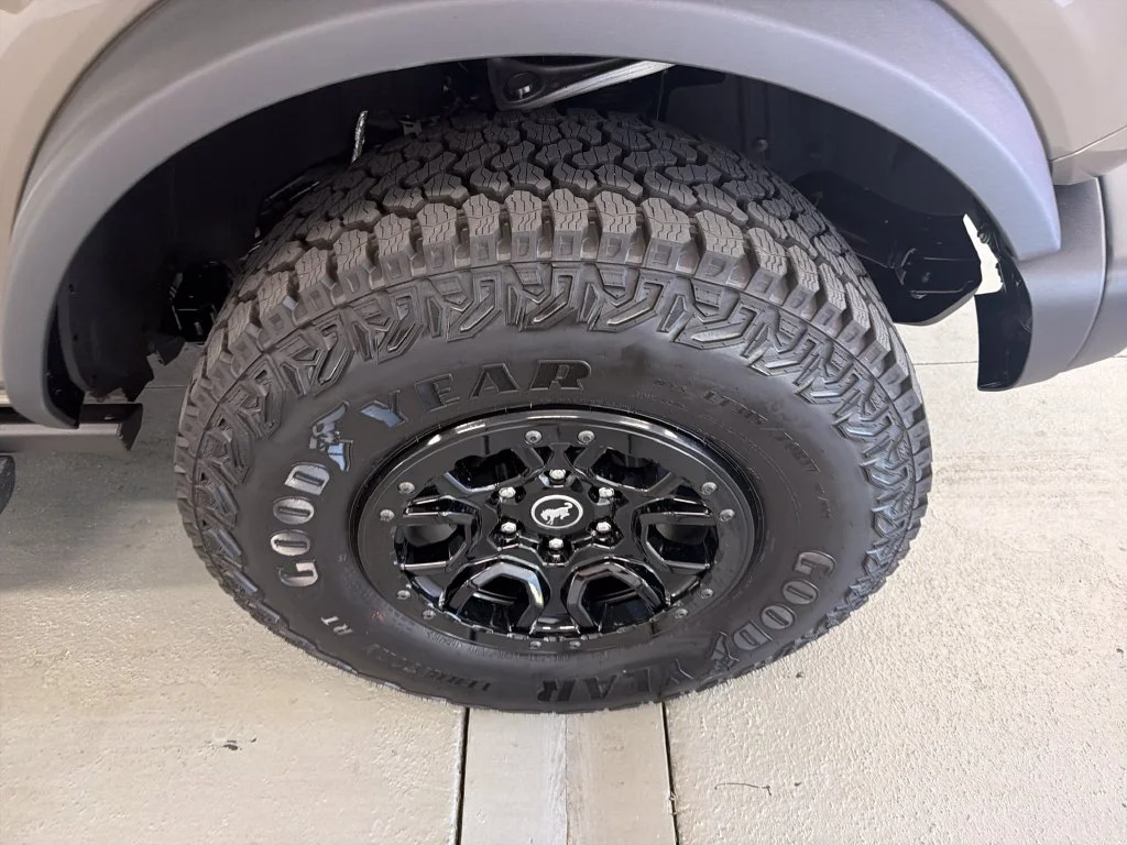 New 2026 Gray Ford Badlands image 5