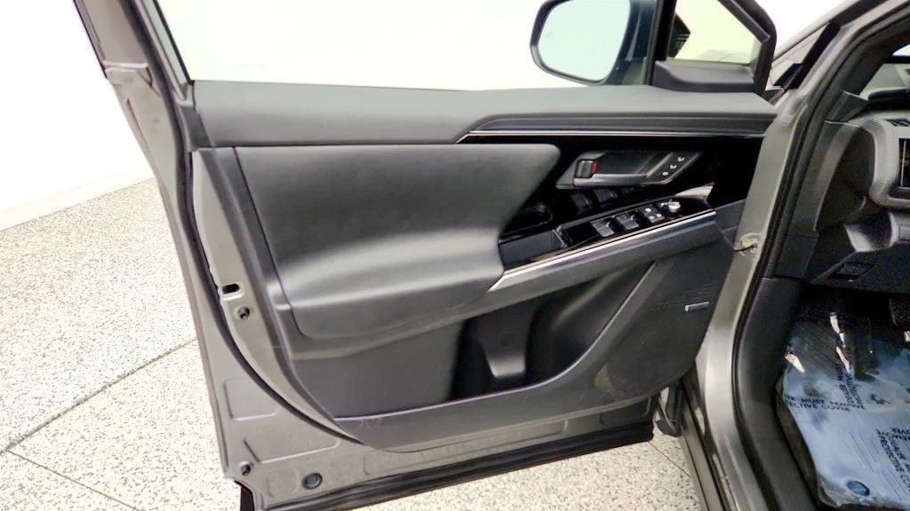 Used 2023 Smoked Carbon Subaru Limited AWD image 10