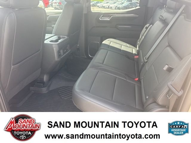 Used 2022  Chevrolet LT Trail Boss image 13