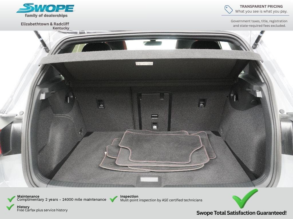 Used 2025 Moonstone Gray Volkswagen SE image 31