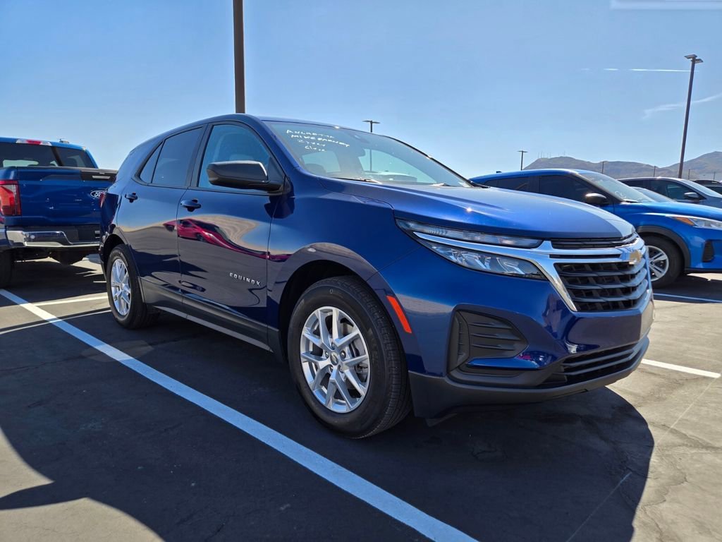 2022 Chevrolet Equinox LS