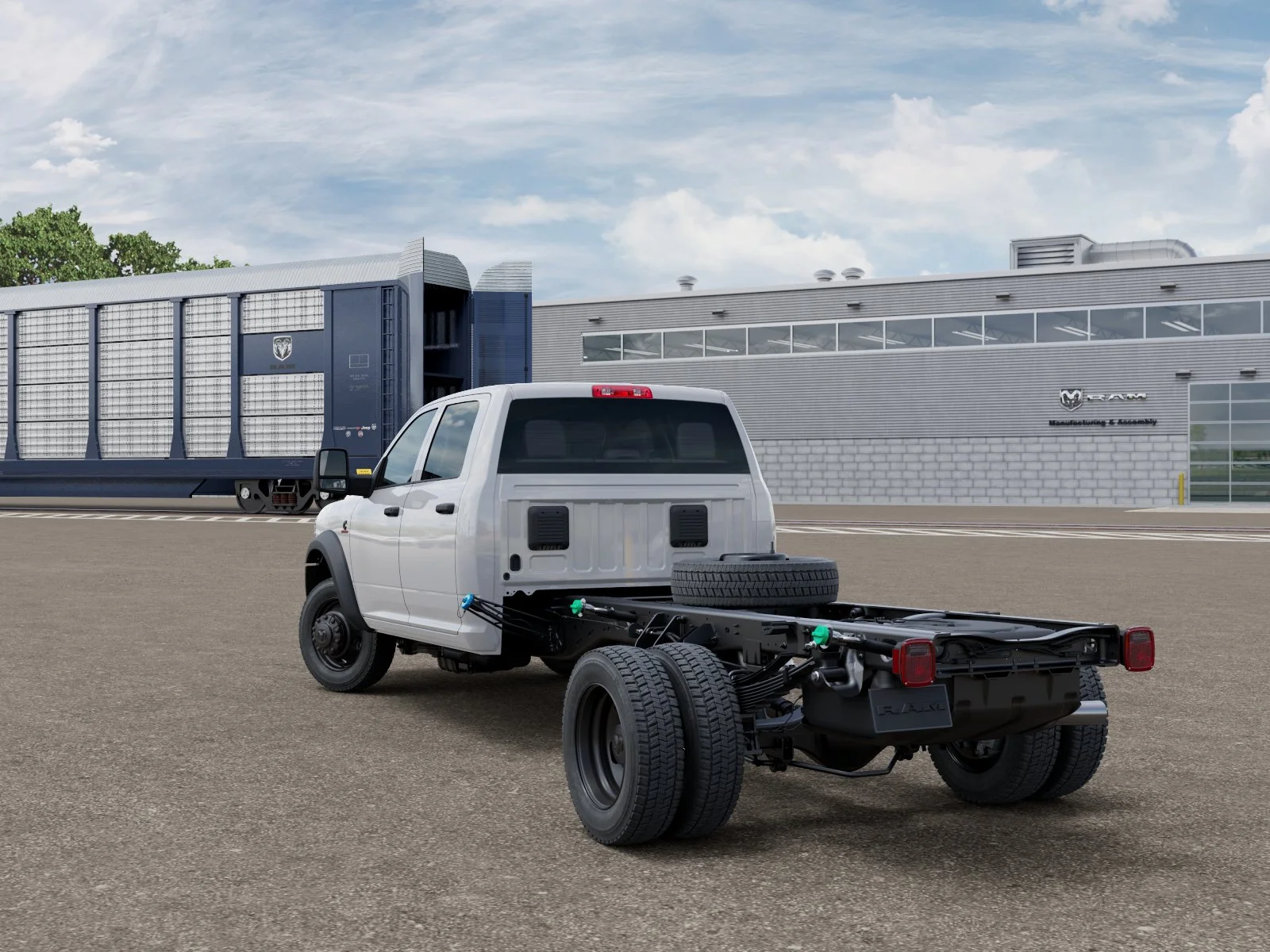 New 2026 Bright White Clear-Coat Exterior Paint RAM Tradesman image 29