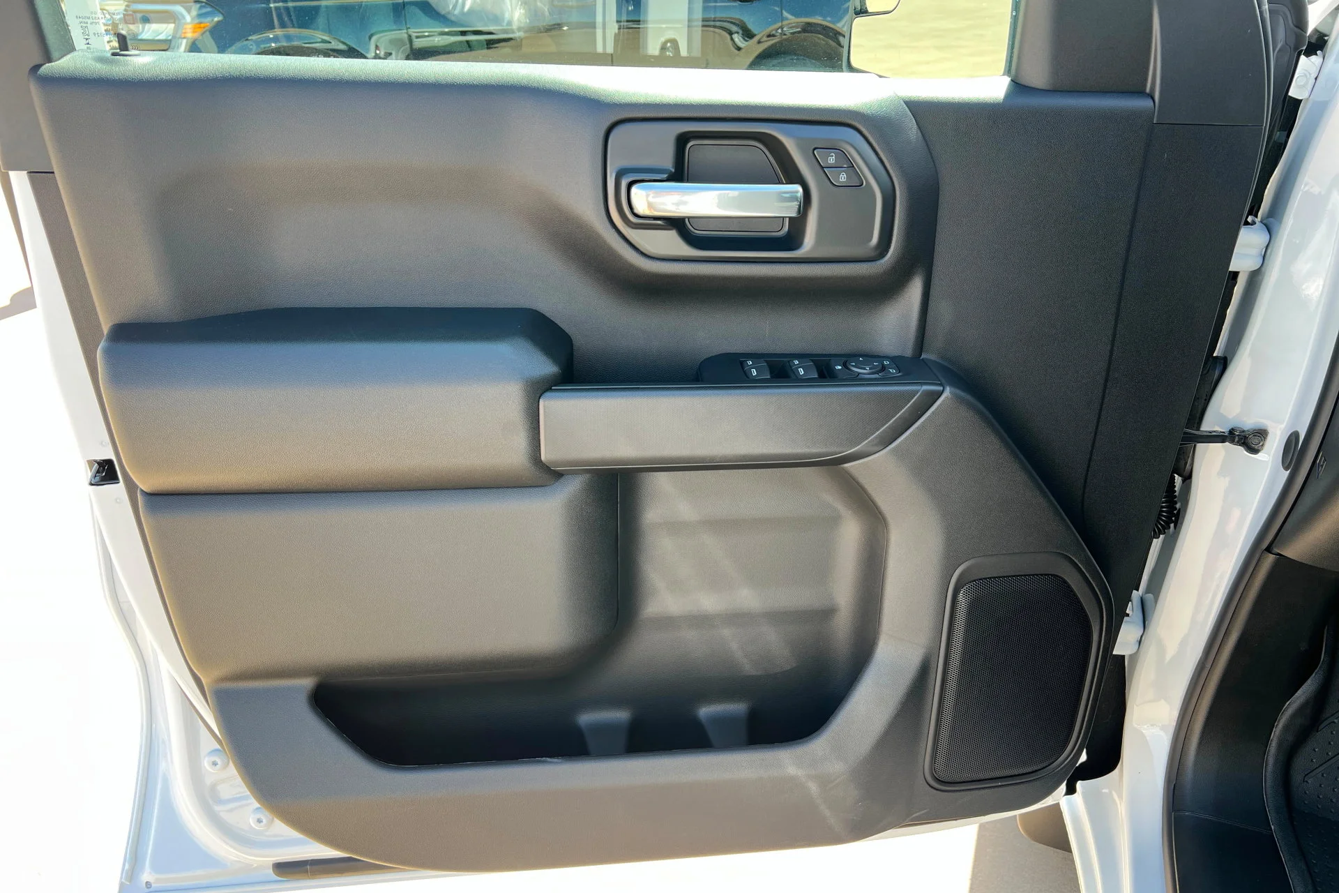 2026 Chevrolet Silverado 1500 Custom - Photo 14