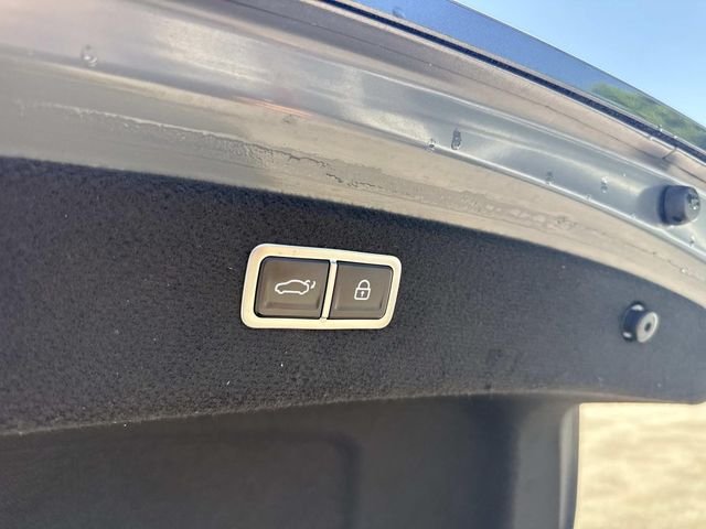 Used 2021 Gray Genesis 2.5T image 10