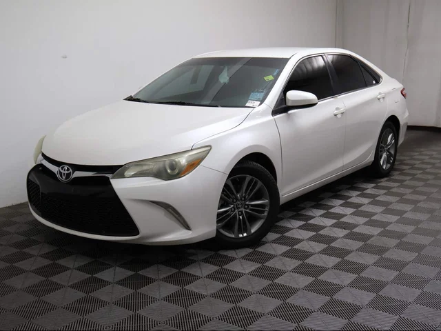2015 Toyota Camry SE
