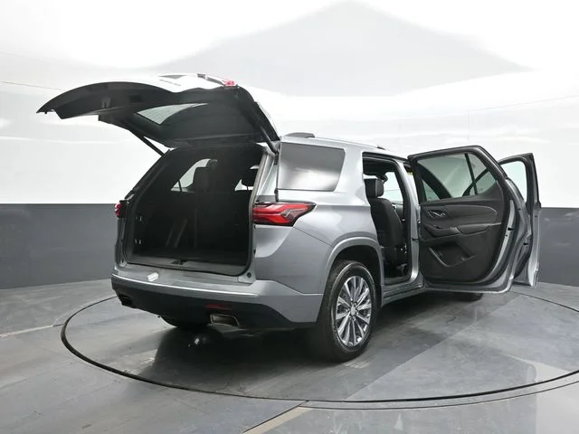 Used 2023 Gray Chevrolet Premier image 29