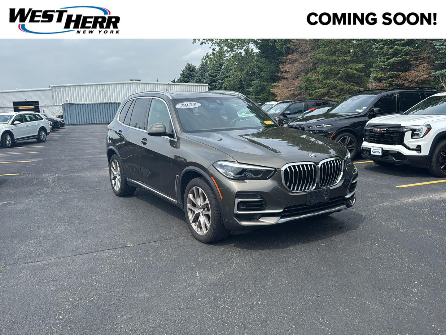 Used 2023 Manhattan Green Metallic BMW xDrive40i image 1