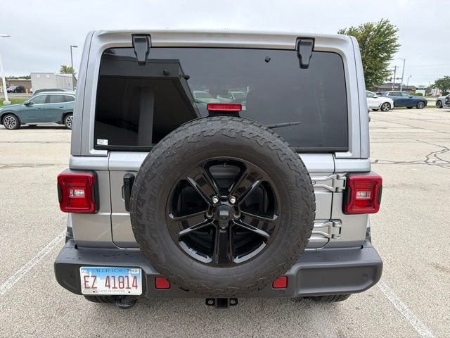 Used 2021 Billet Silver Metallic Clearcoat Jeep Unlimited Sahara Altitude image 9
