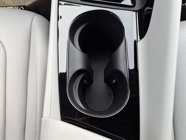 2024 Hyundai Elantra Limited - Photo 17