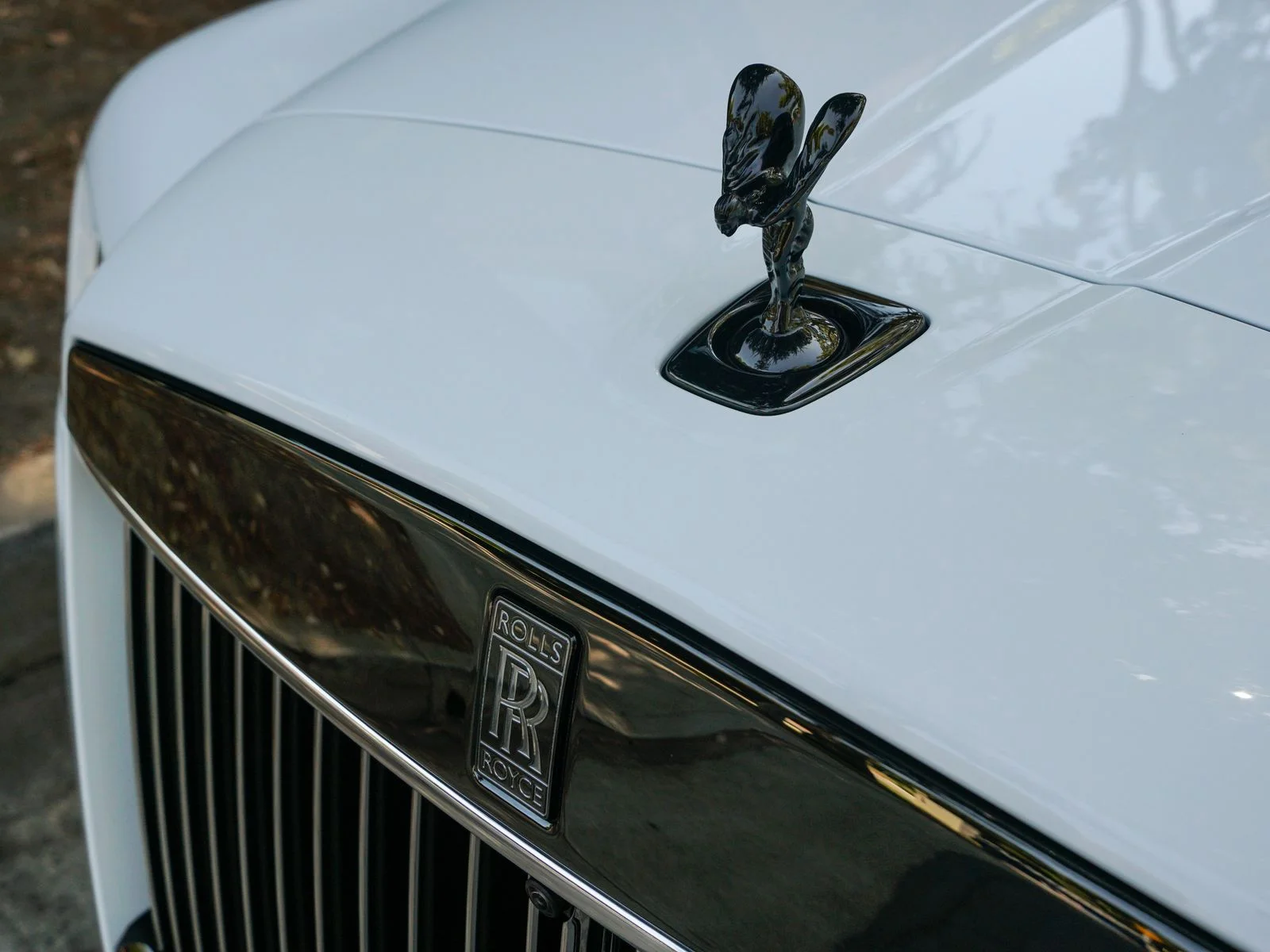 New 2027 Arctic White Rolls-Royce Black Badge image 37