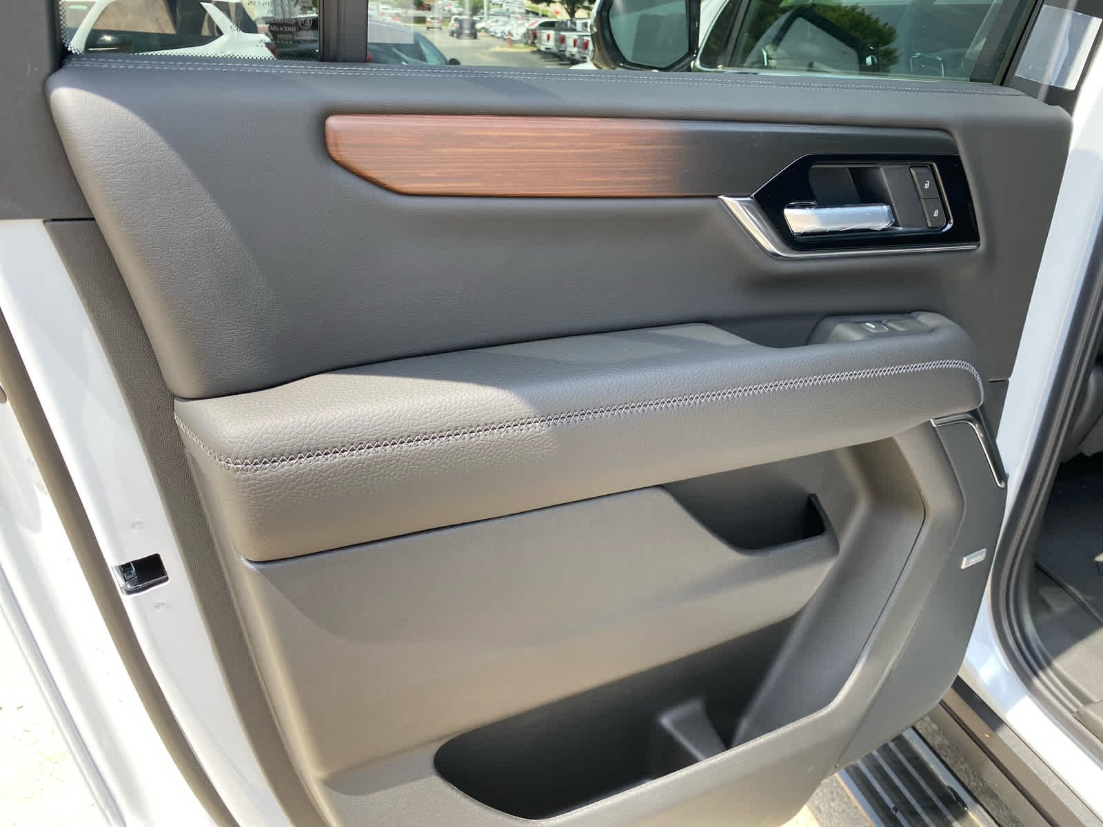 New 2026 Glacier White Tricoat GMC Denali image 21