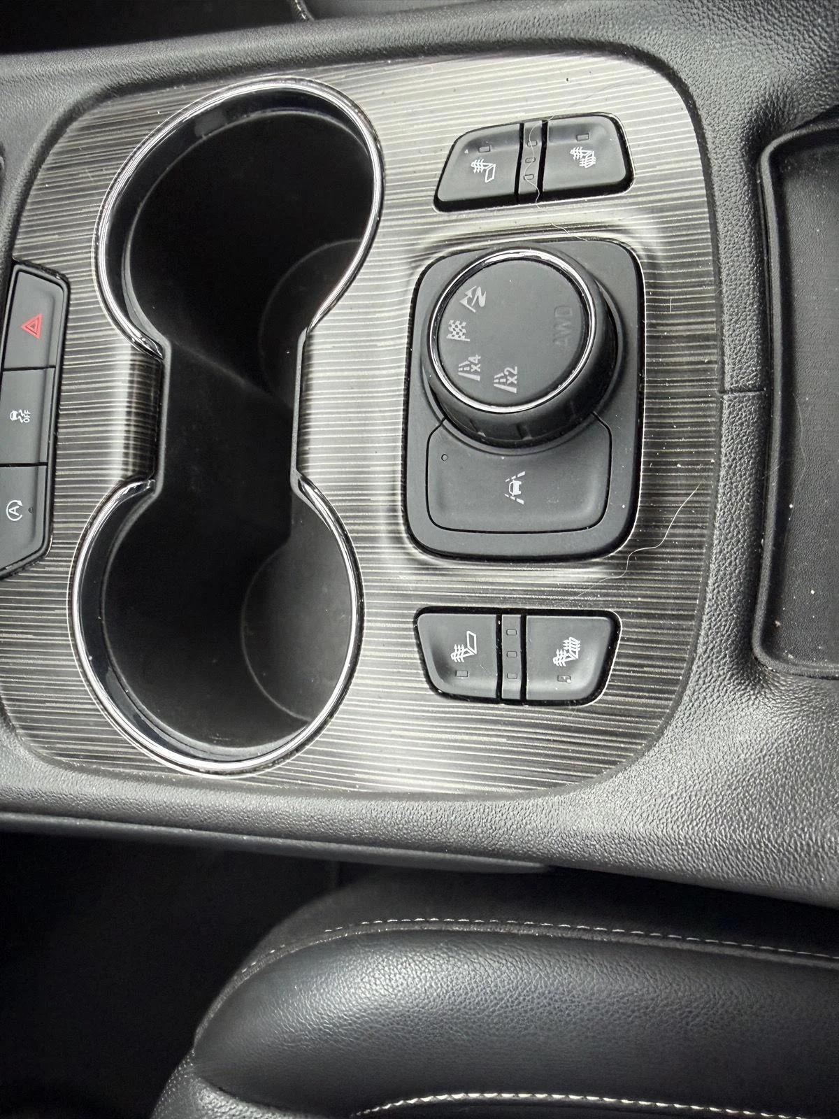 Used 2023 Sterling Metallic GMC SLT image 16