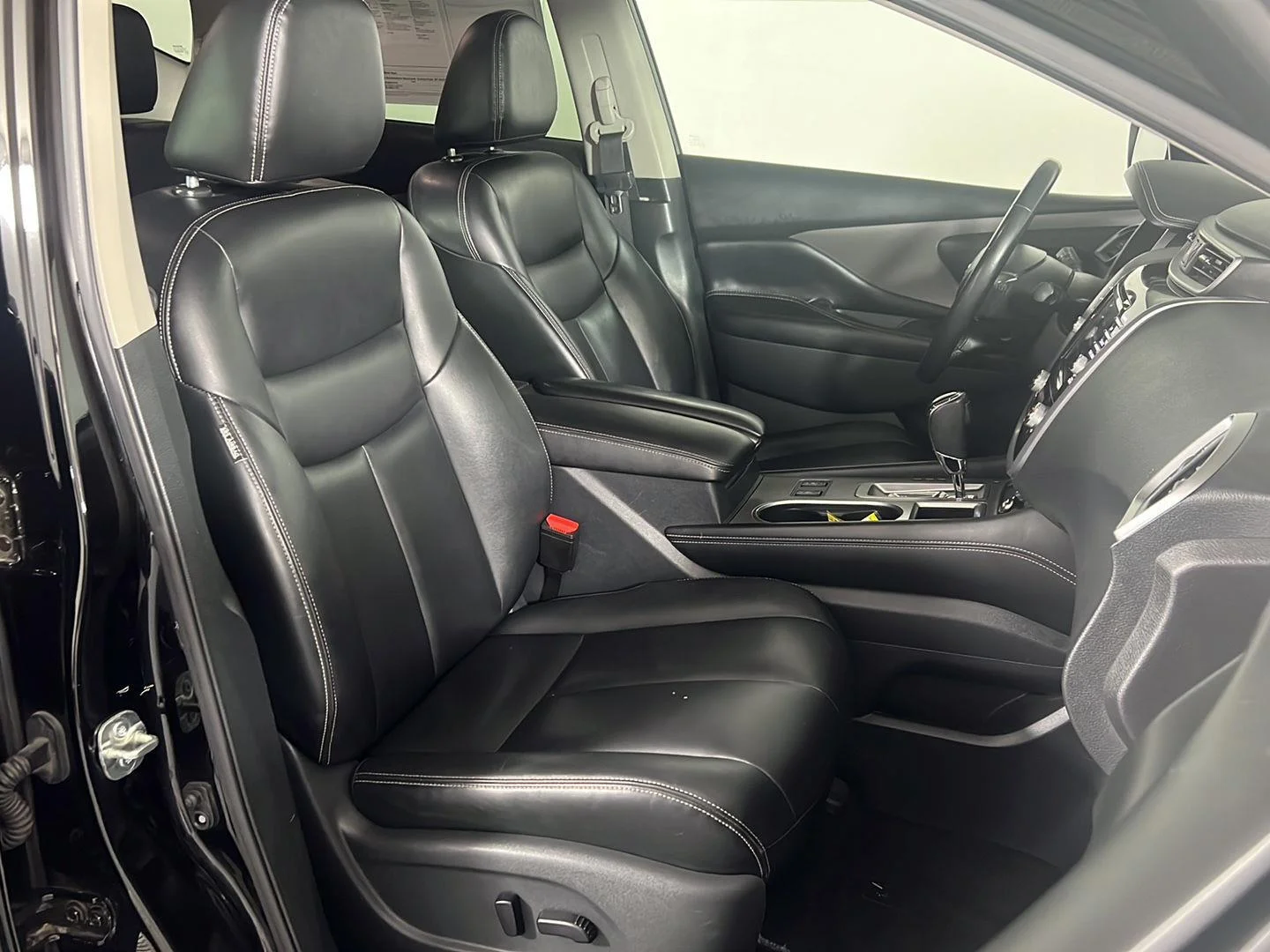 Used 2023 Super Black Nissan SV image 10