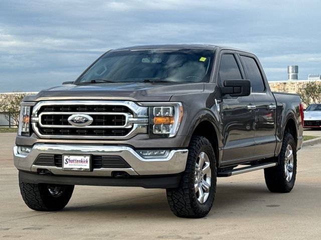 Used 2022 Gray Ford XLT image 3