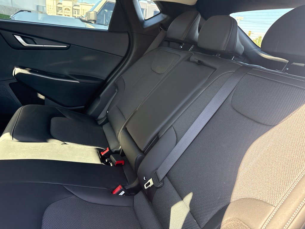Certified Used 2024 Snow White Pearl Kia Light image 18