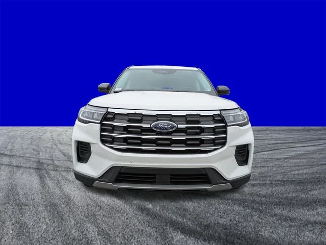 New 2026 Star White Metallic Tri-Coat Ford Active image 9