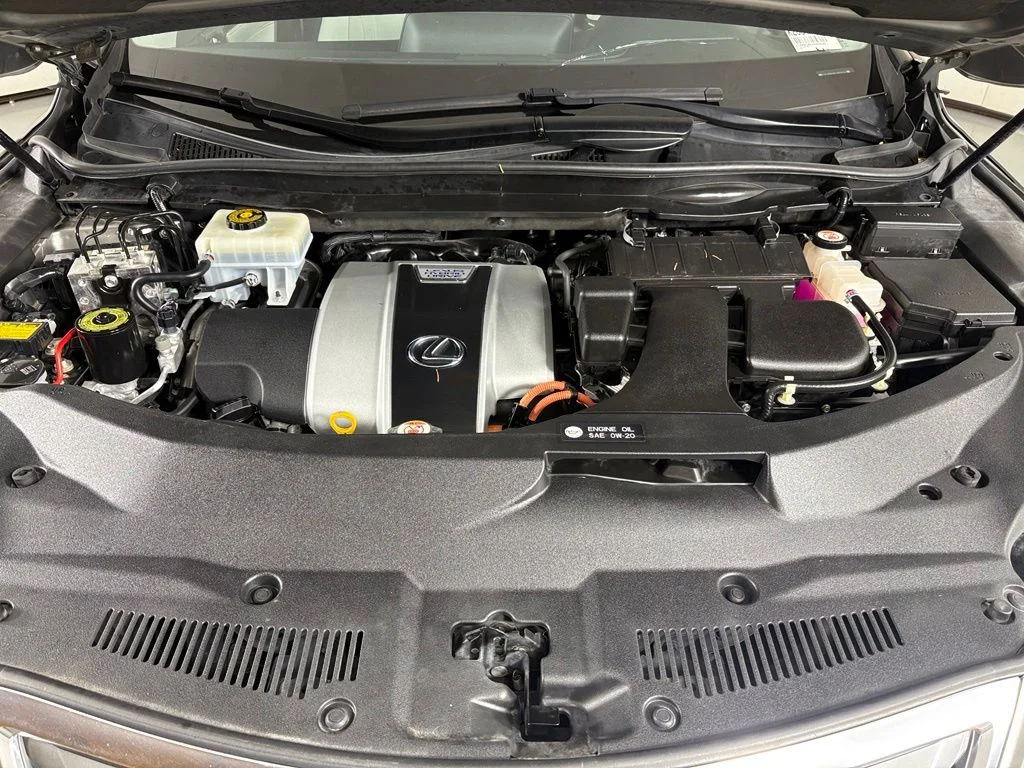 Used 2018 Silver Lexus 450hL Premium image 46