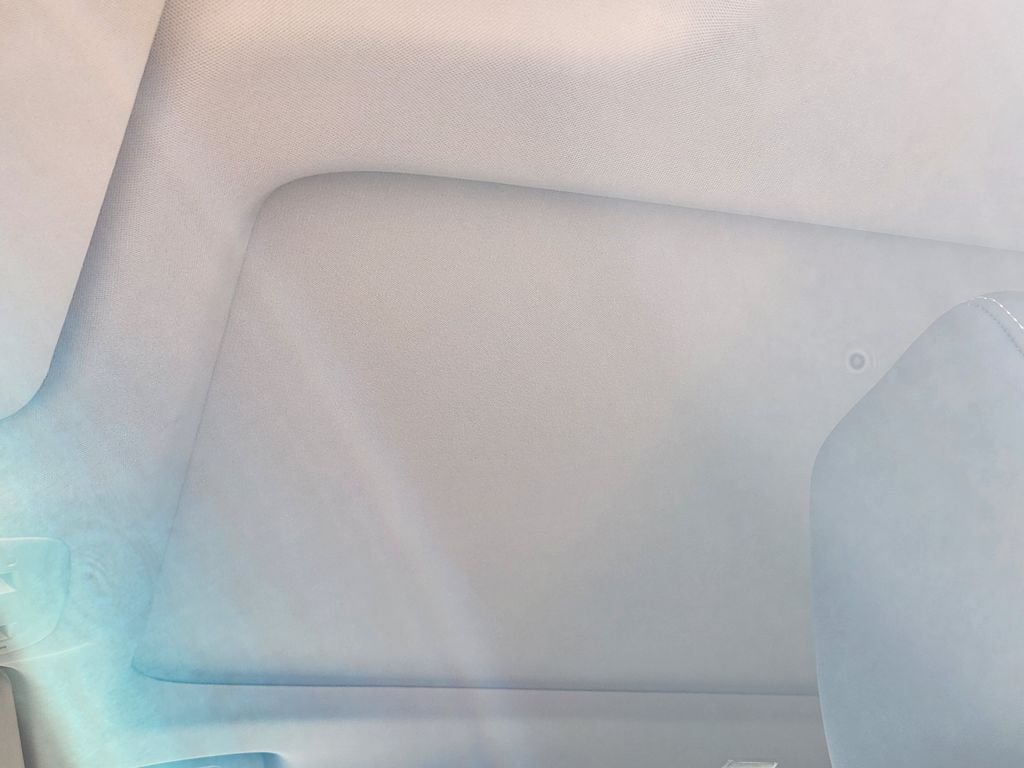 New 2026 Everest White Pearl TriCoat Nissan SL image 24