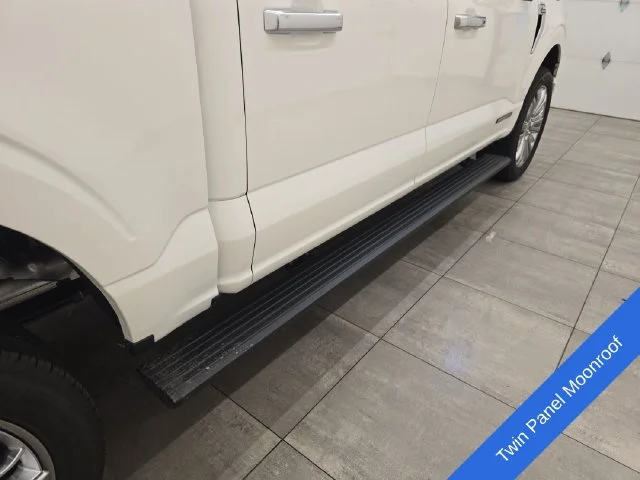 New 2026 Star White Metallic Tri-Coat Ford Platinum® image 18