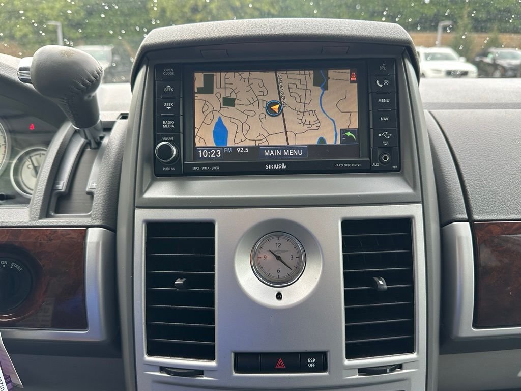 Used 2010 Gold Chrysler Touring image 21