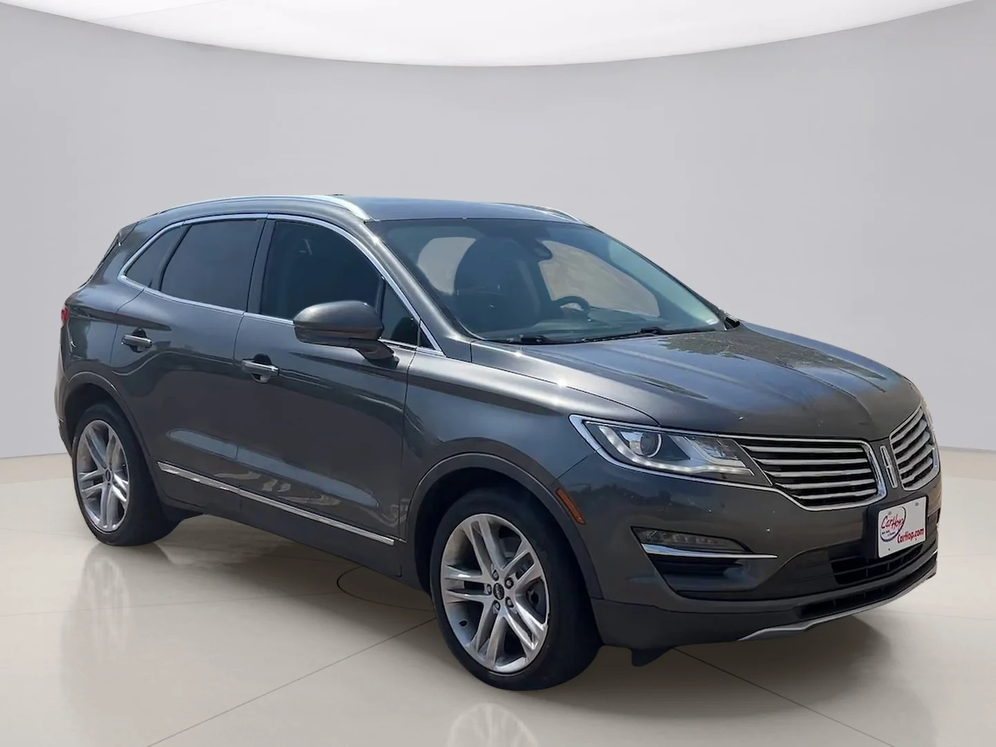 Used 2017 Gray Lincoln RESERVE image 7