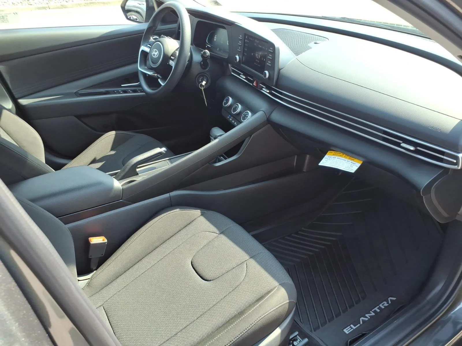 Certified Used 2025 Amazon Gray Hyundai SE image 24