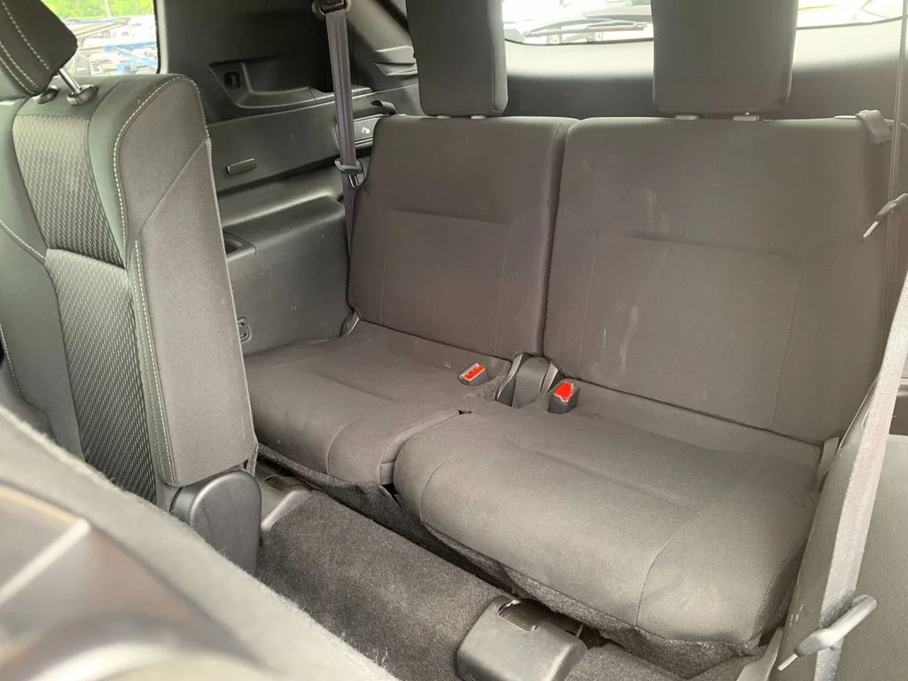 Used 2024  Mitsubishi ES image 18