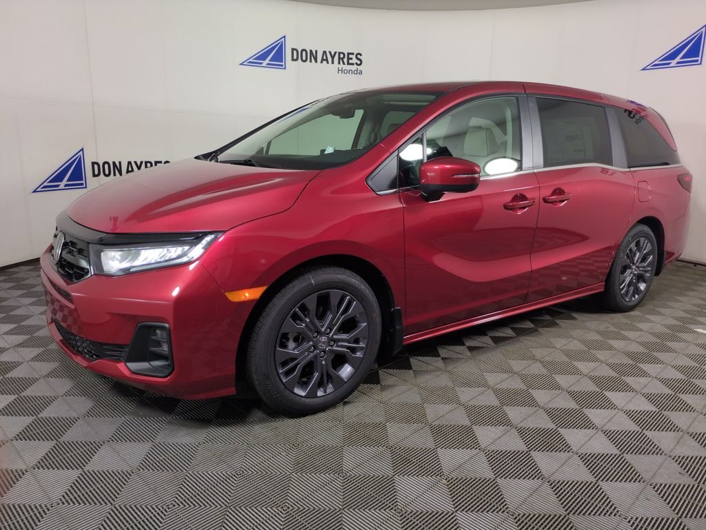 2026 Honda Odyssey Touring's photo
