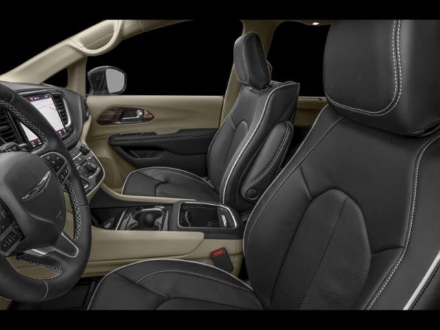 New 2026 Bright White Clear-Coat Exterior Paint Chrysler Pinnacle image 6