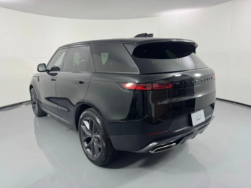 Certified Used 2025 Santorini Black Metallic Land Rover SE image 7