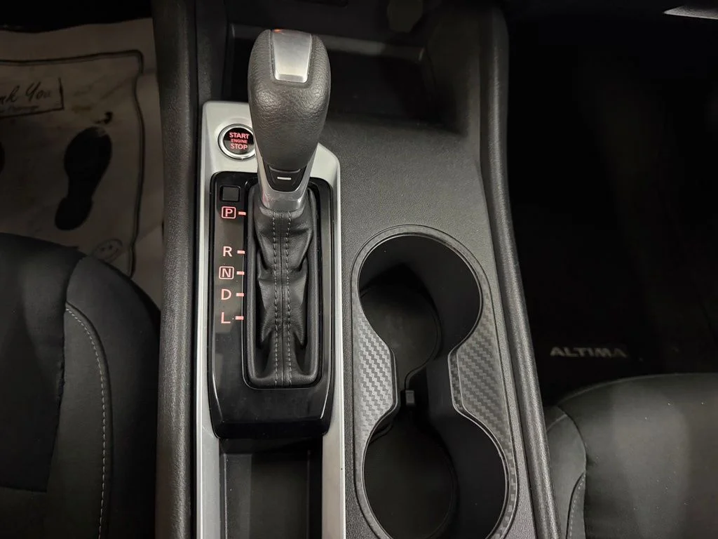 Used 2025 Gun Metallic Nissan 2.5 SV image 29