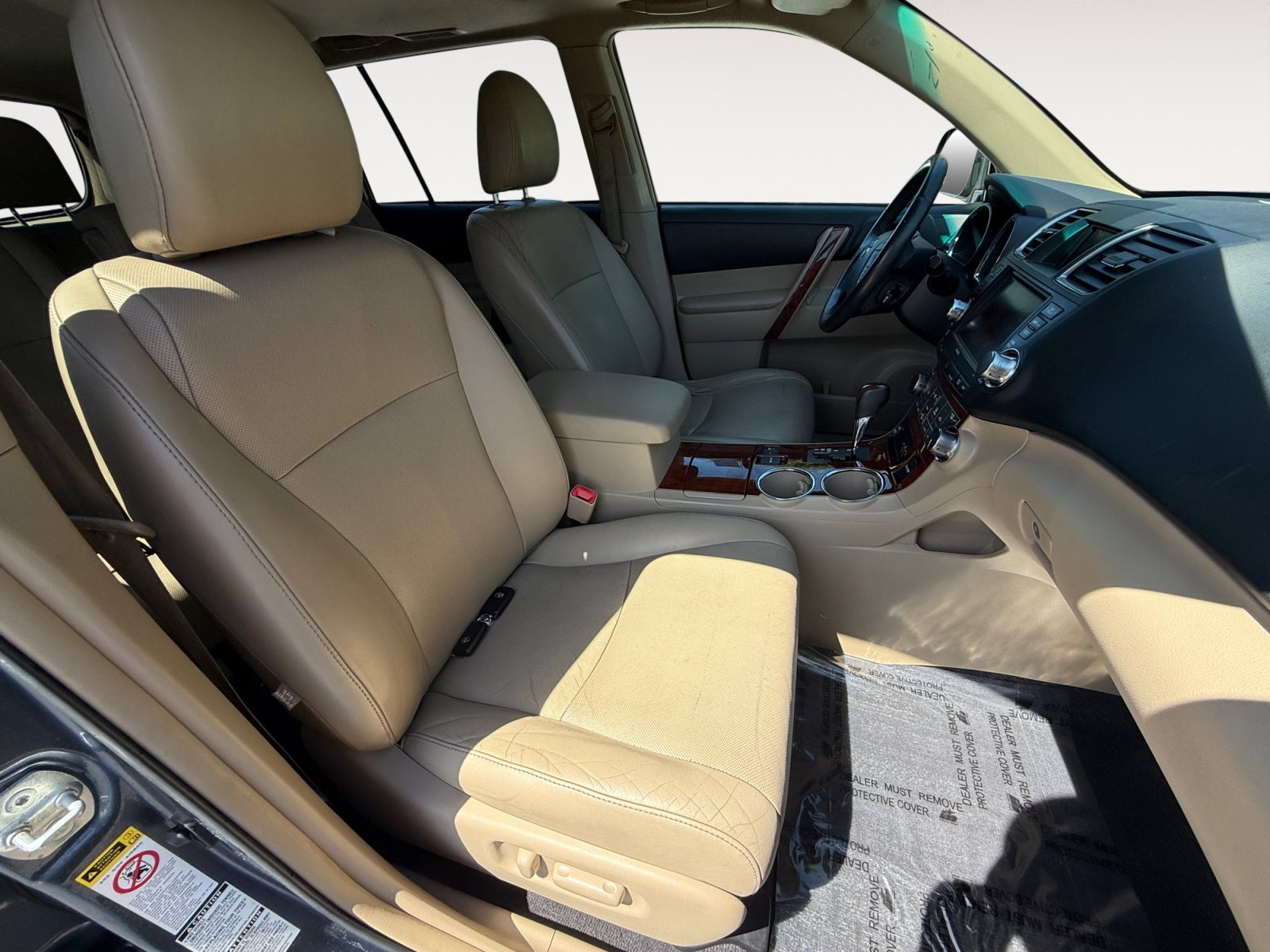 Used 2012 Shoreline Mist Toyota Limited image 19