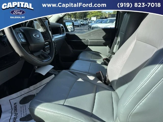 Used 2023 White Ford XL image 19