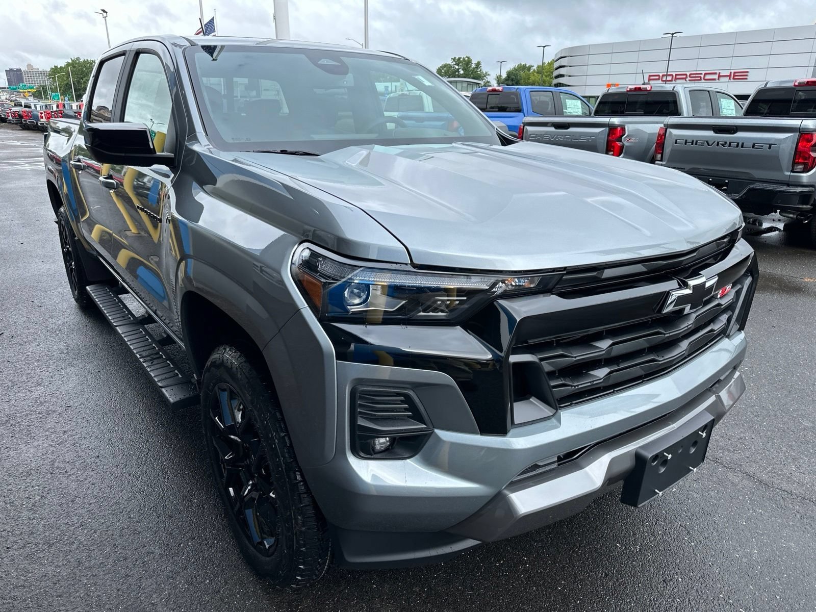 New 2026 Sterling Gray Metallic Chevrolet Z71 with 20in Black Wheels - Sunroof - Spray-On Bedliner image 3