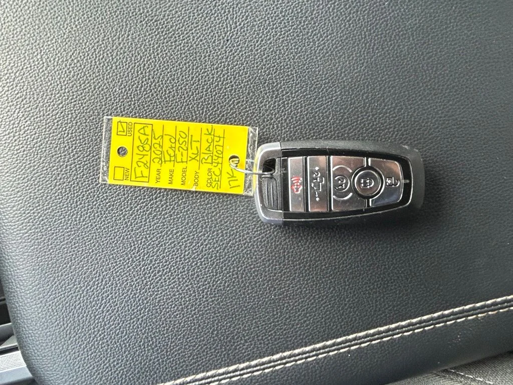 Used 2025 Black Ford XLT image 18