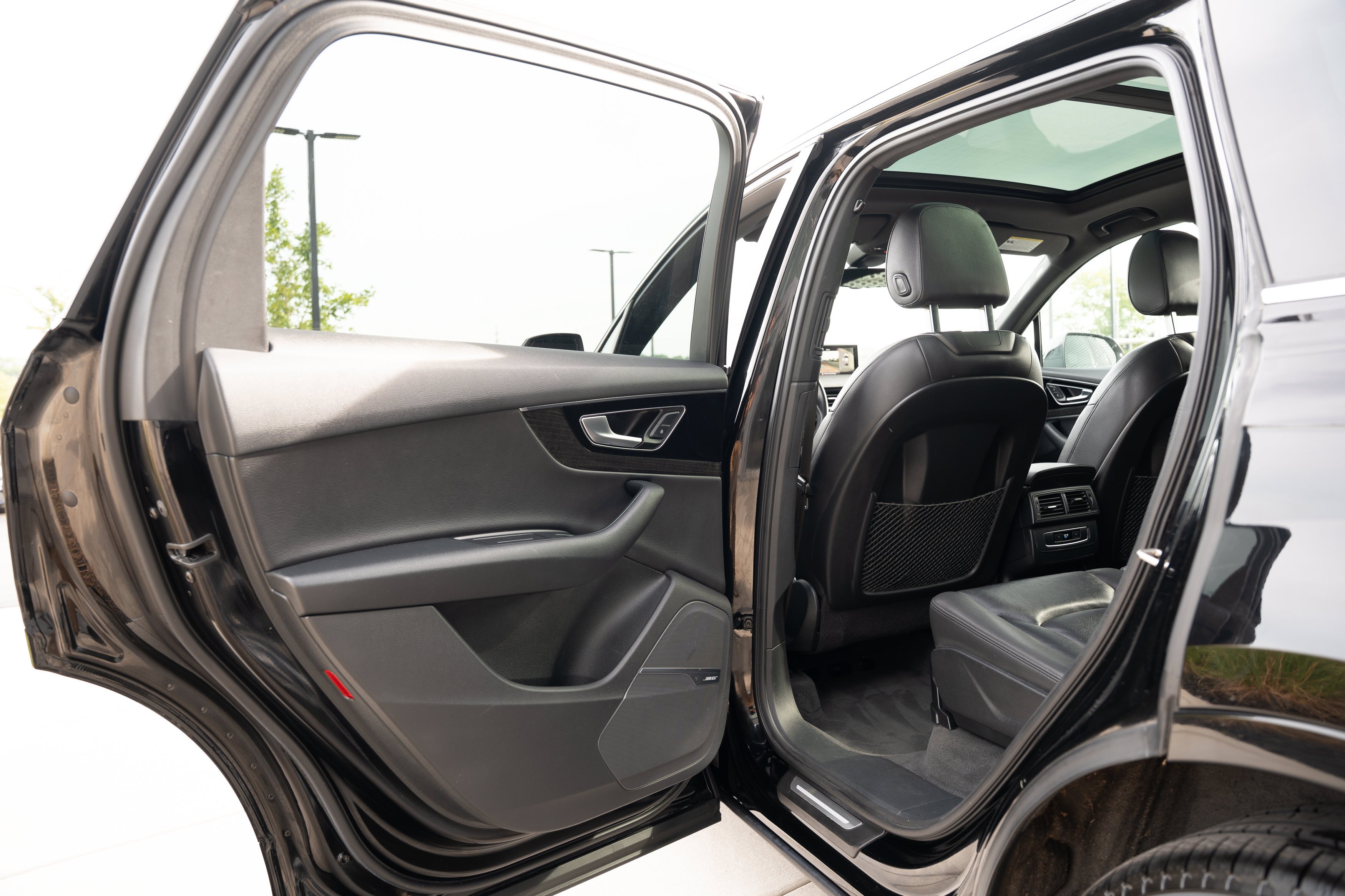 Used 2019 Night Black Audi Premium Plus image 22