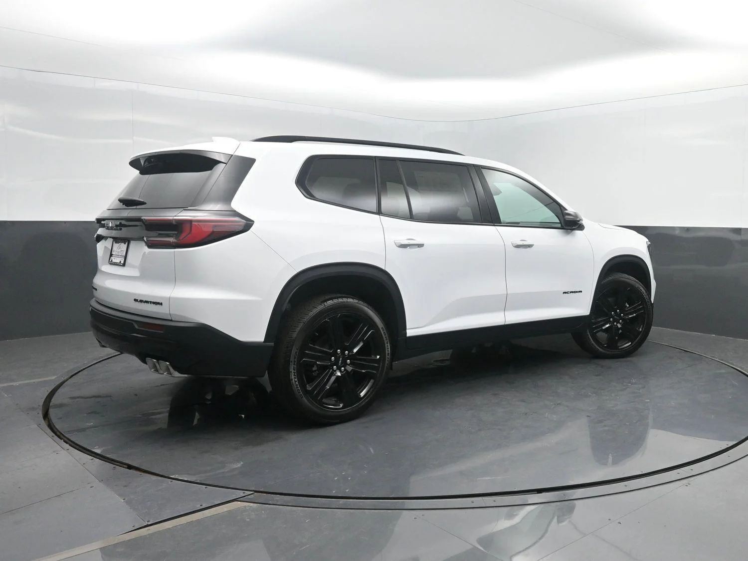 New 2026 Summit White GMC Elevation image 2