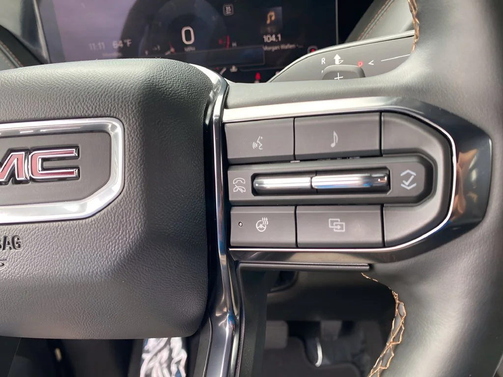 Used 2025 Onyx Black GMC AT4 image 23