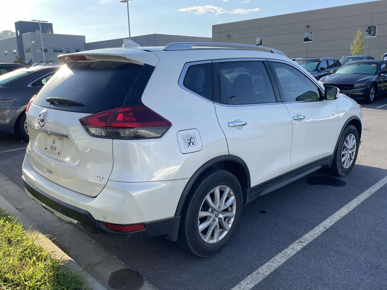Used 2020 Pearl White Tricoat Nissan SV image 4