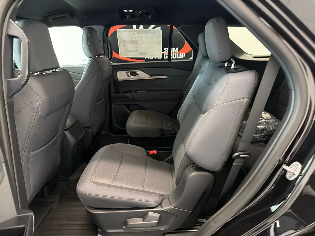 New 2027 Black Ford Active image 16