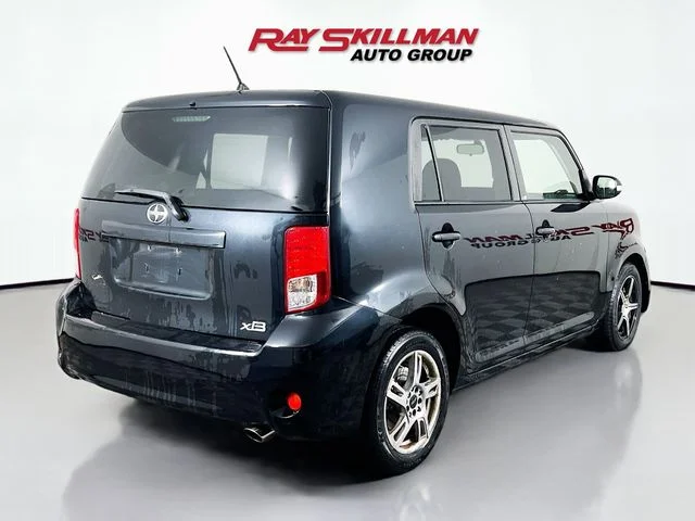 Used 2012 Black Scion FWD image 5