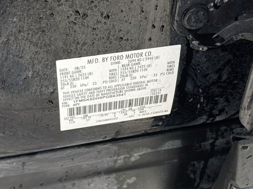 Used 2023 Agate Black Metallic Ford XLT image 33