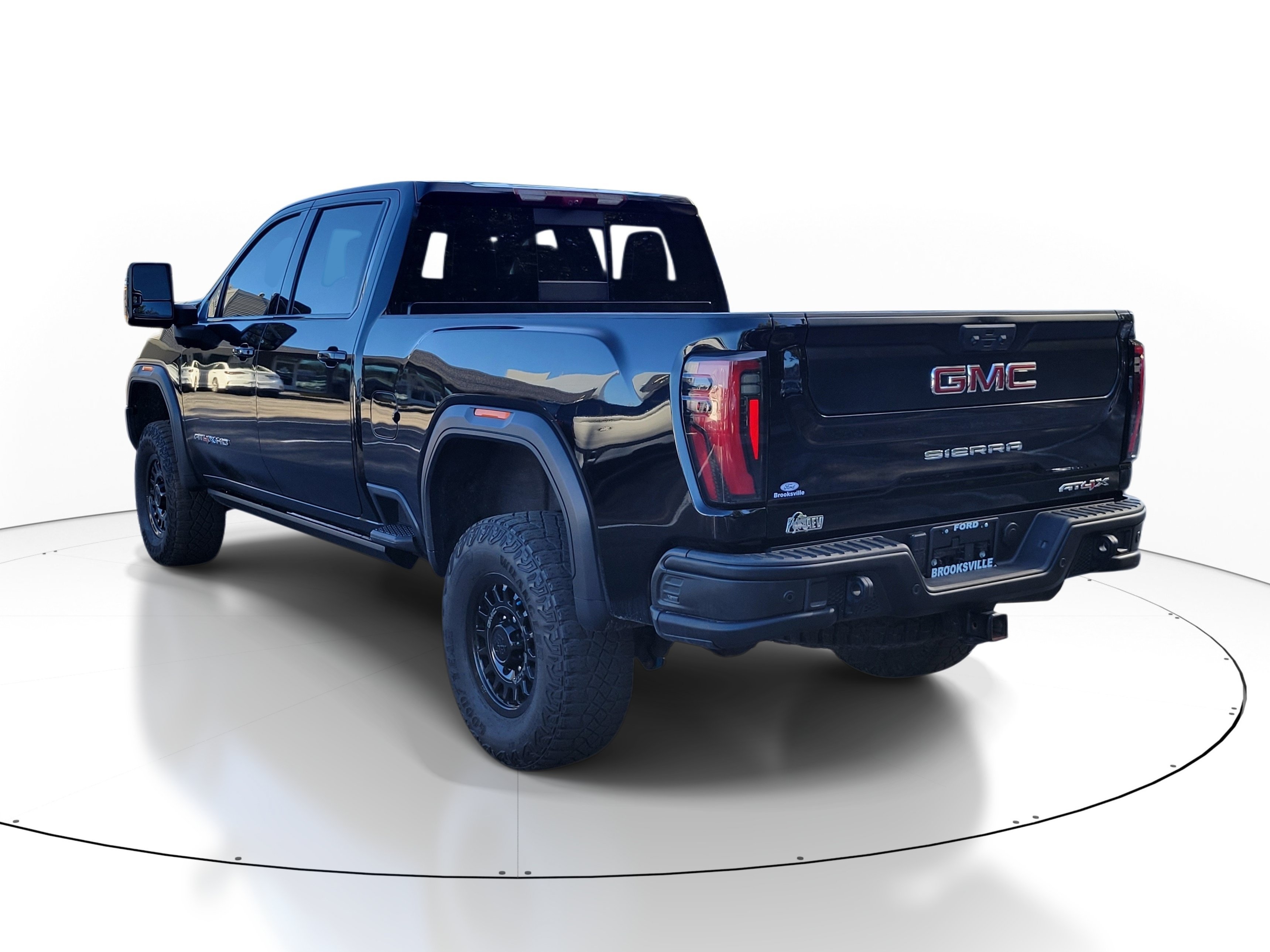 Used 2024 Onyx Black GMC AT4X image 3