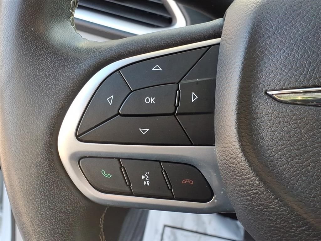 2022 CHRYSLER PACIFICA - Image 17