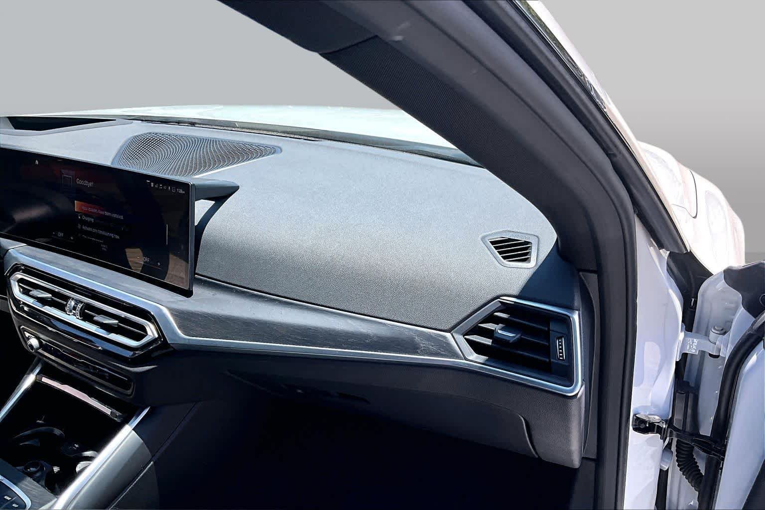 Used 2023 Mineral White Metallic BMW eDrive35 image 18