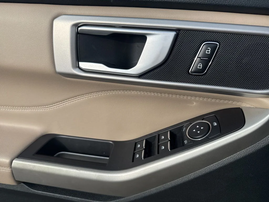 2023 Ford Explorer XLT - Photo 33