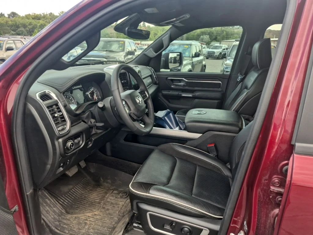 Used 2025 Delmonico Red Pearlcoat Ram Laramie image 15