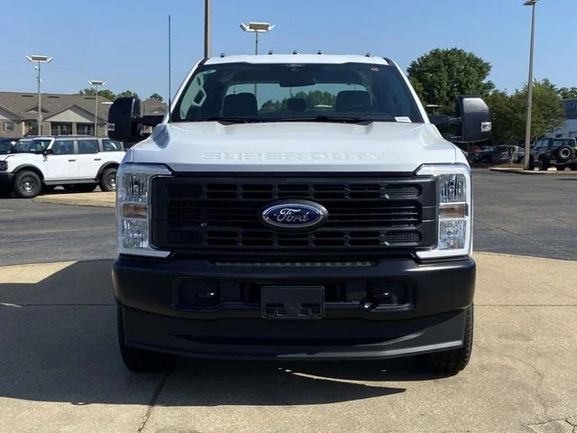 New 2026 Oxford White Ford XL image 6